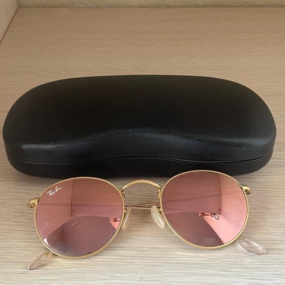 Womens Ray Ban sunglasses - Picture 1 of 6